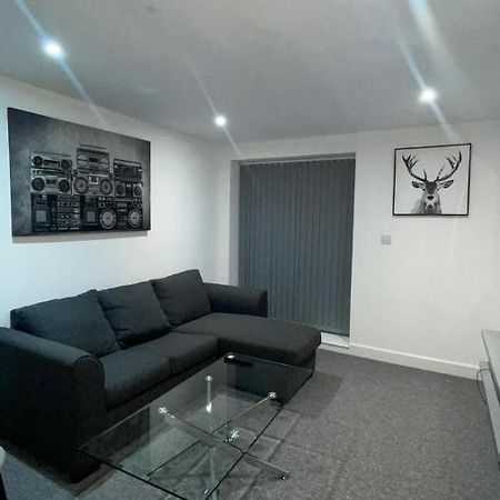 2 Bed Room Luxury Apartment In Old Kent Road Лондон Экстерьер фото