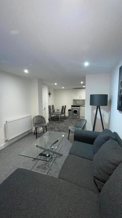 2 Bed Room Luxury Apartment In Old Kent Road Лондон Экстерьер фото